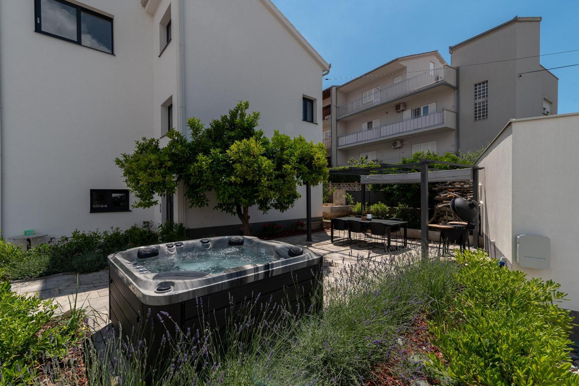 Maca Apartments & Suites Trogir Dış mekan fotoğraf
