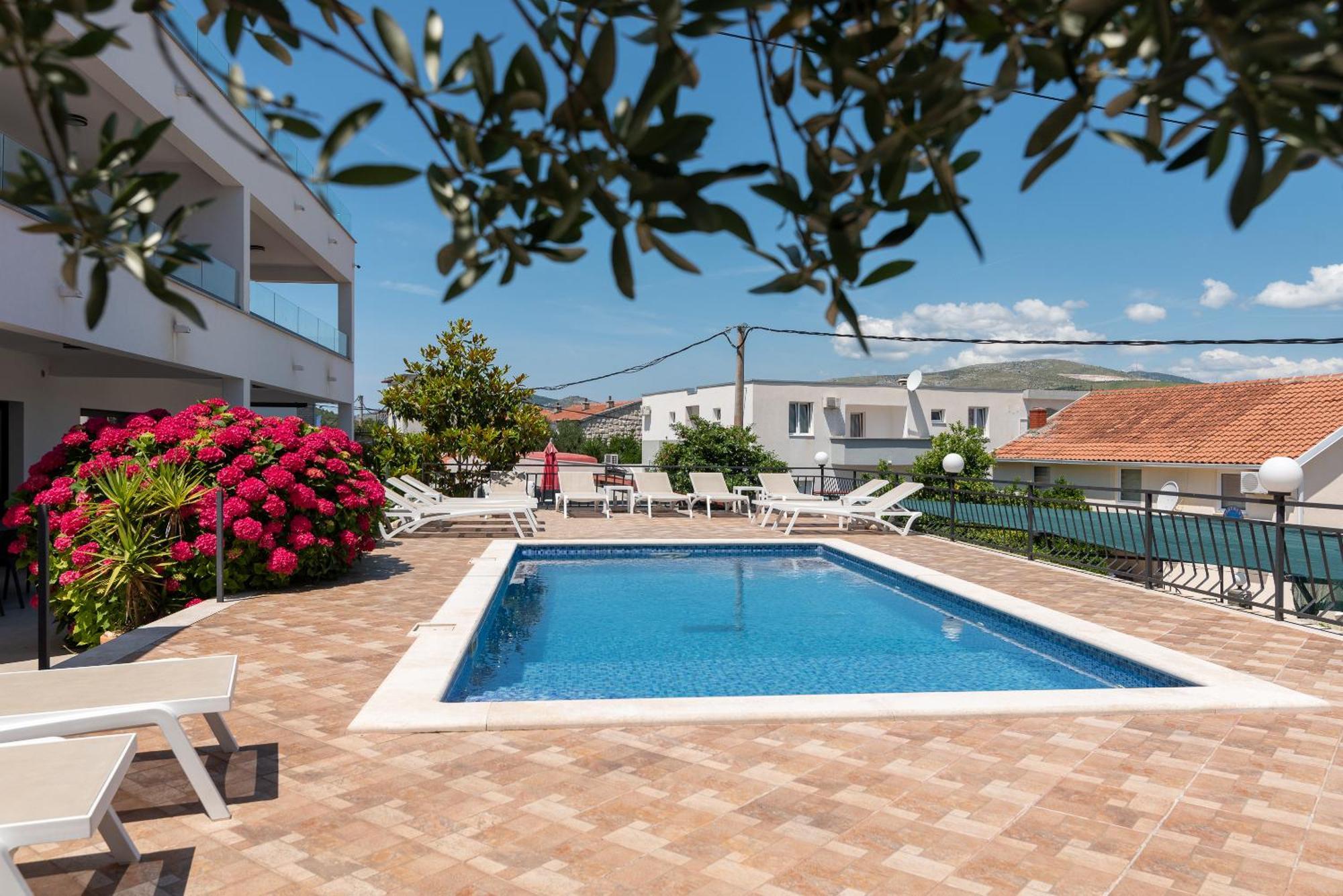 Maca Apartments & Suites Trogir Dış mekan fotoğraf